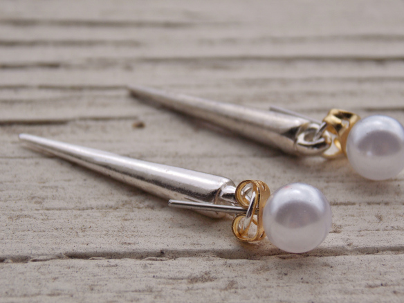 DIY: Pearl and Spike Earrings
